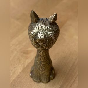 Bass cat kitten figurine 2.5” tall